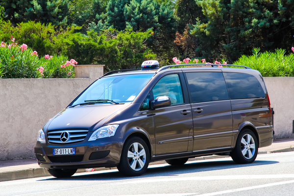 Cheap airport transfer Athens