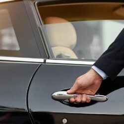 Is it Cheaper to Book Airport Transfers in Advance